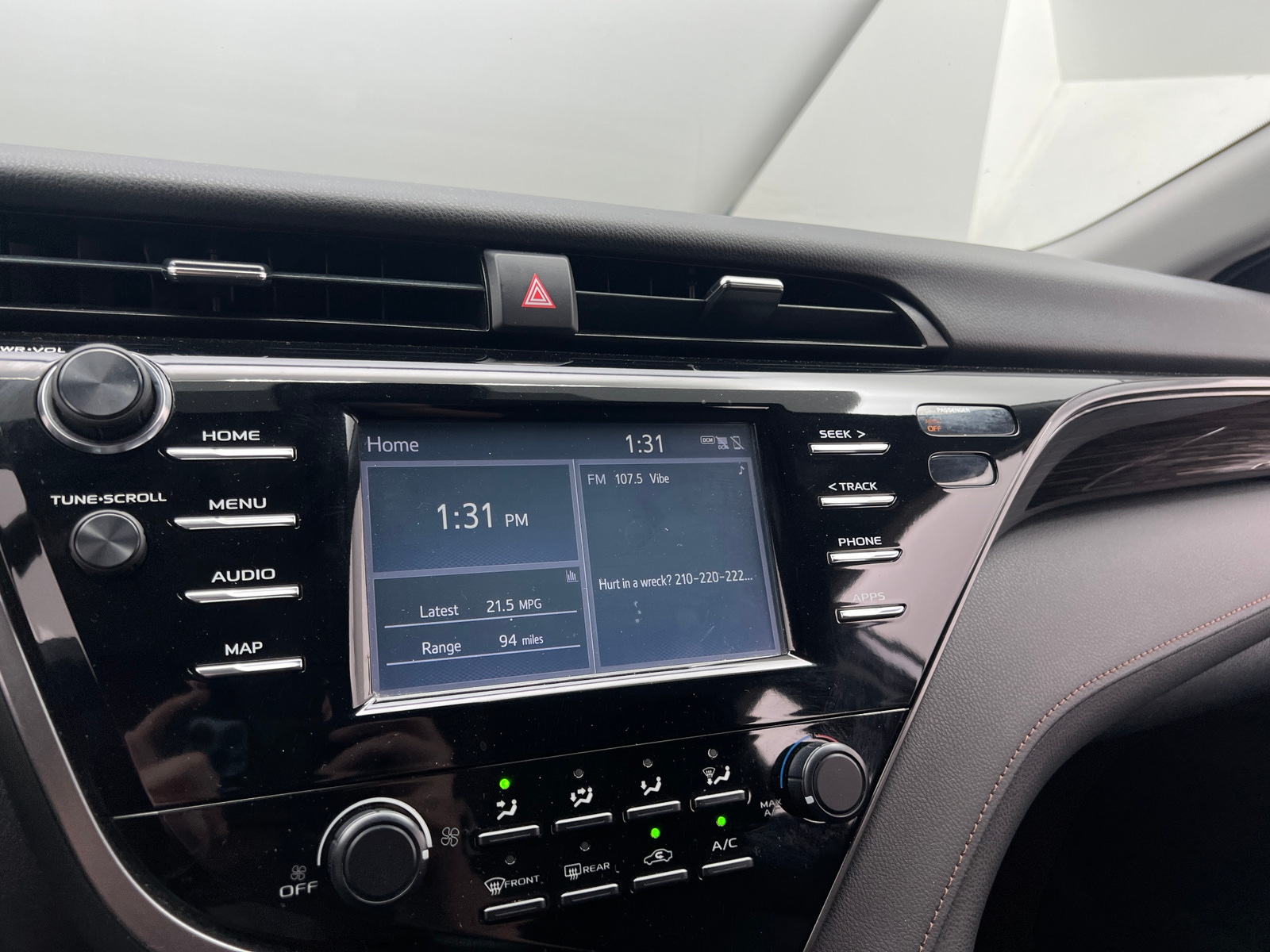 Thumbnail: 2019 Toyota Camry - 4