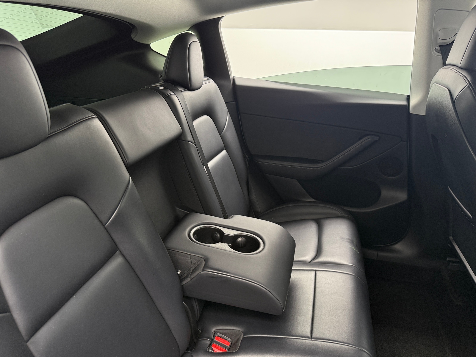 Thumbnail: 2022 Tesla Model Y - 5