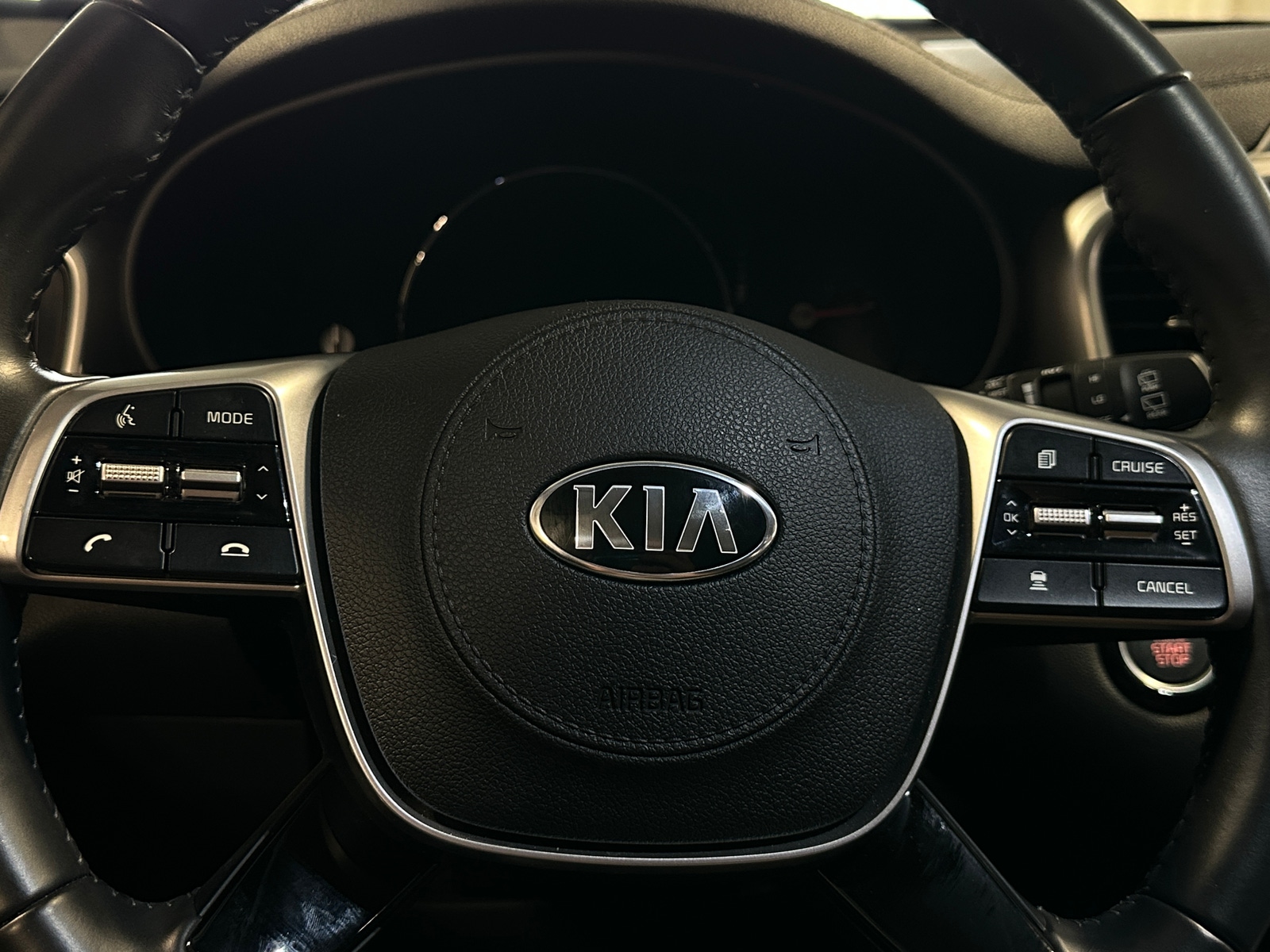 Thumbnail: 2020 Kia Sorento - 4