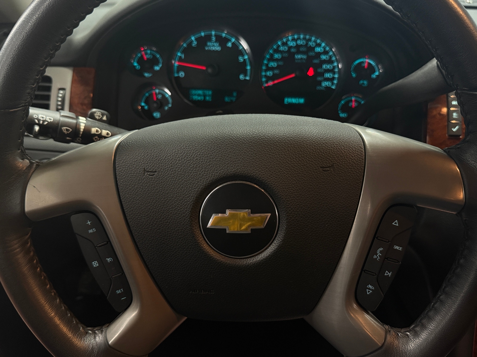 Thumbnail: 2011 Chevrolet Tahoe - 4