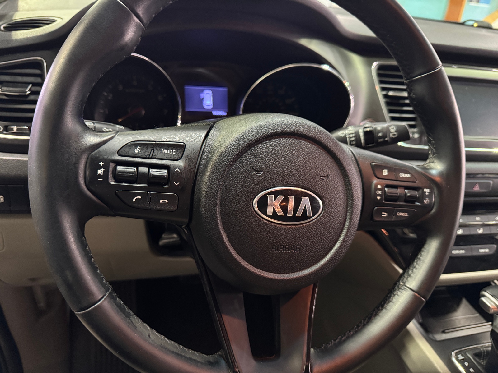 Thumbnail: 2020 Kia Sedona - 4