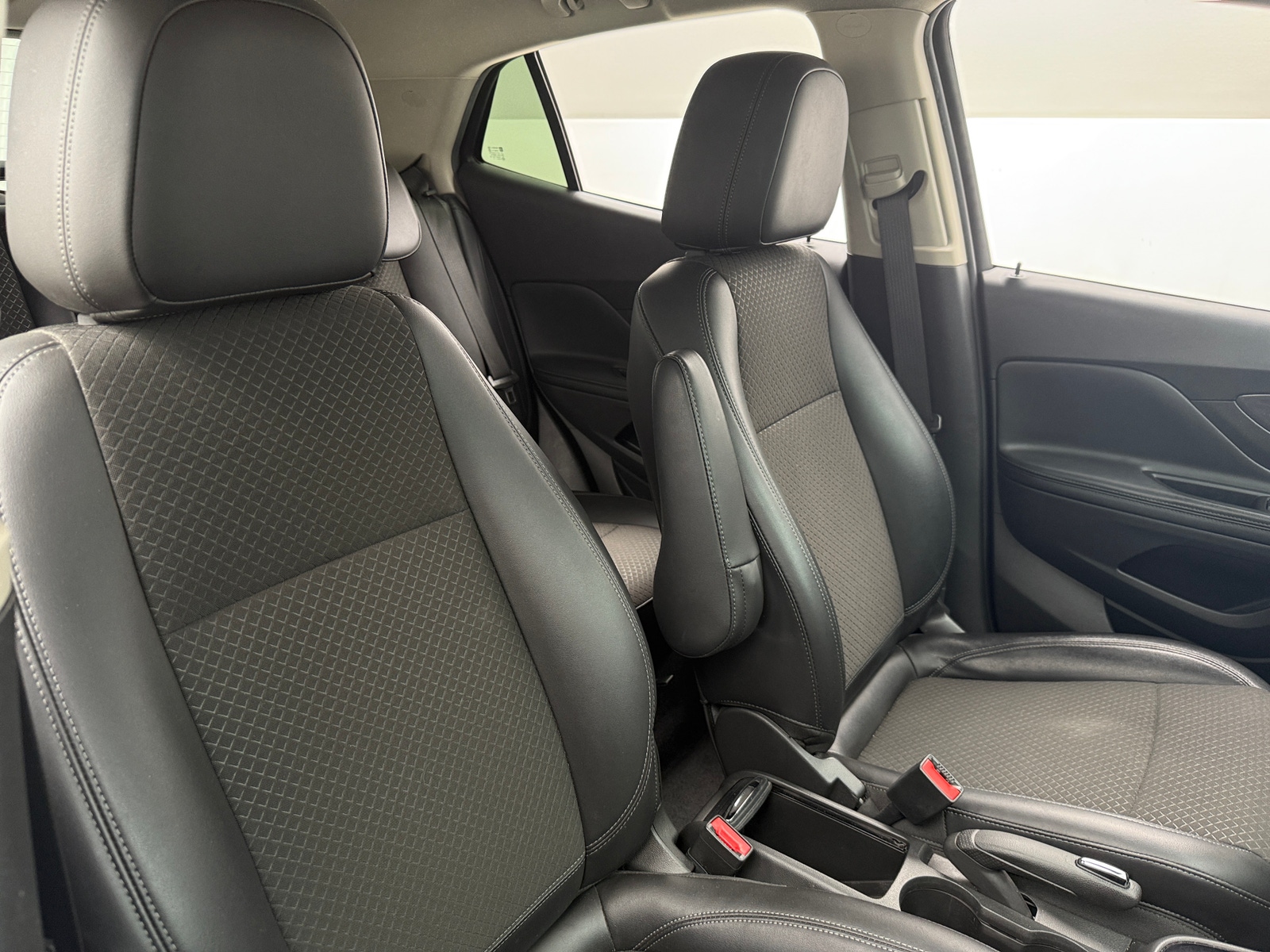 Thumbnail: 2019 Buick Encore - 2