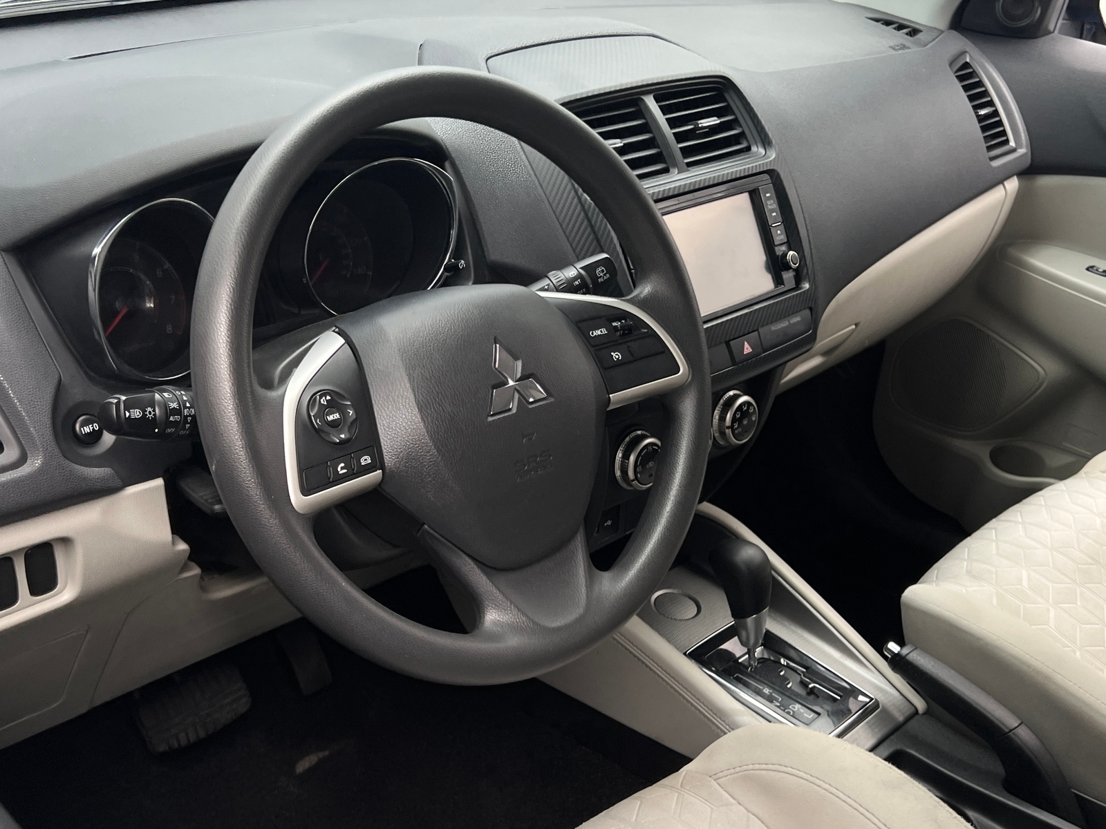 Thumbnail: 2021 Mitsubishi Outlander Sport - 5