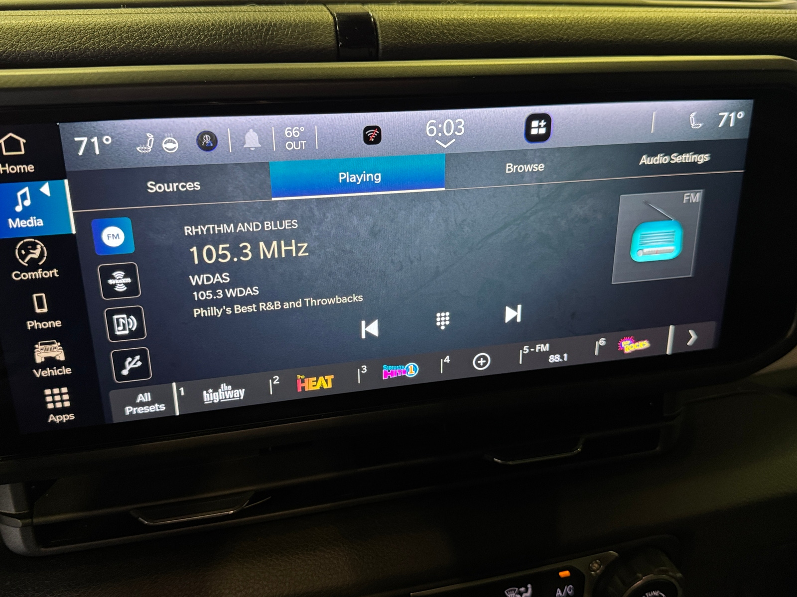Thumbnail: 2024 Jeep Wrangler - 4