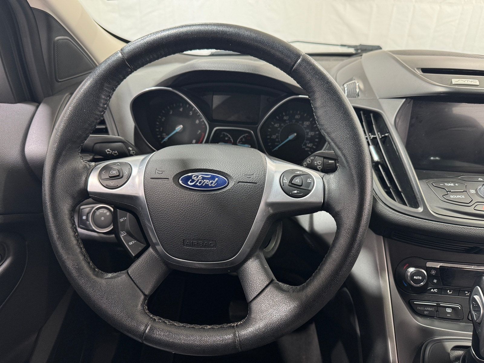 Thumbnail: 2016 Ford Escape - 5