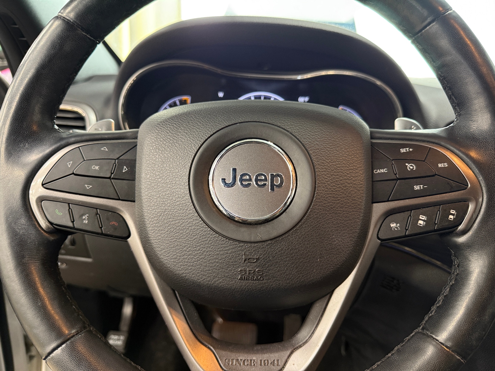 Thumbnail: 2020 Jeep Grand Cherokee - 4