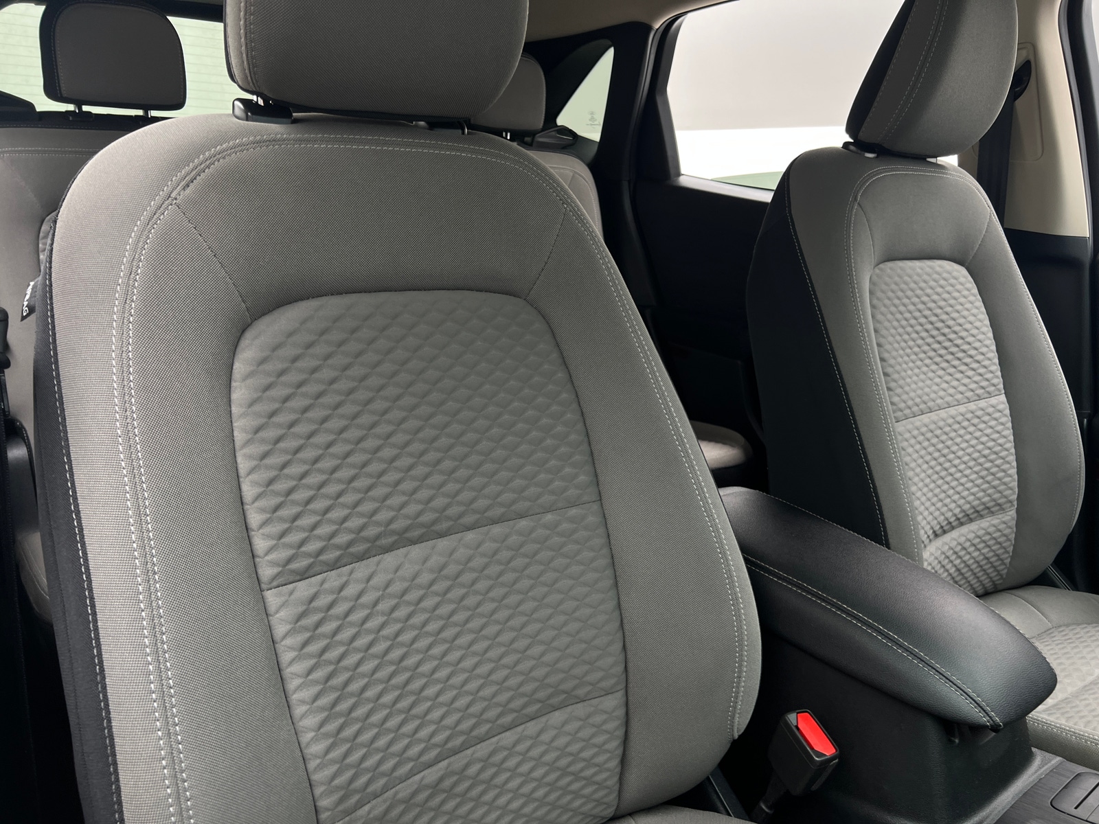 Thumbnail: 2020 Ford Escape - 2