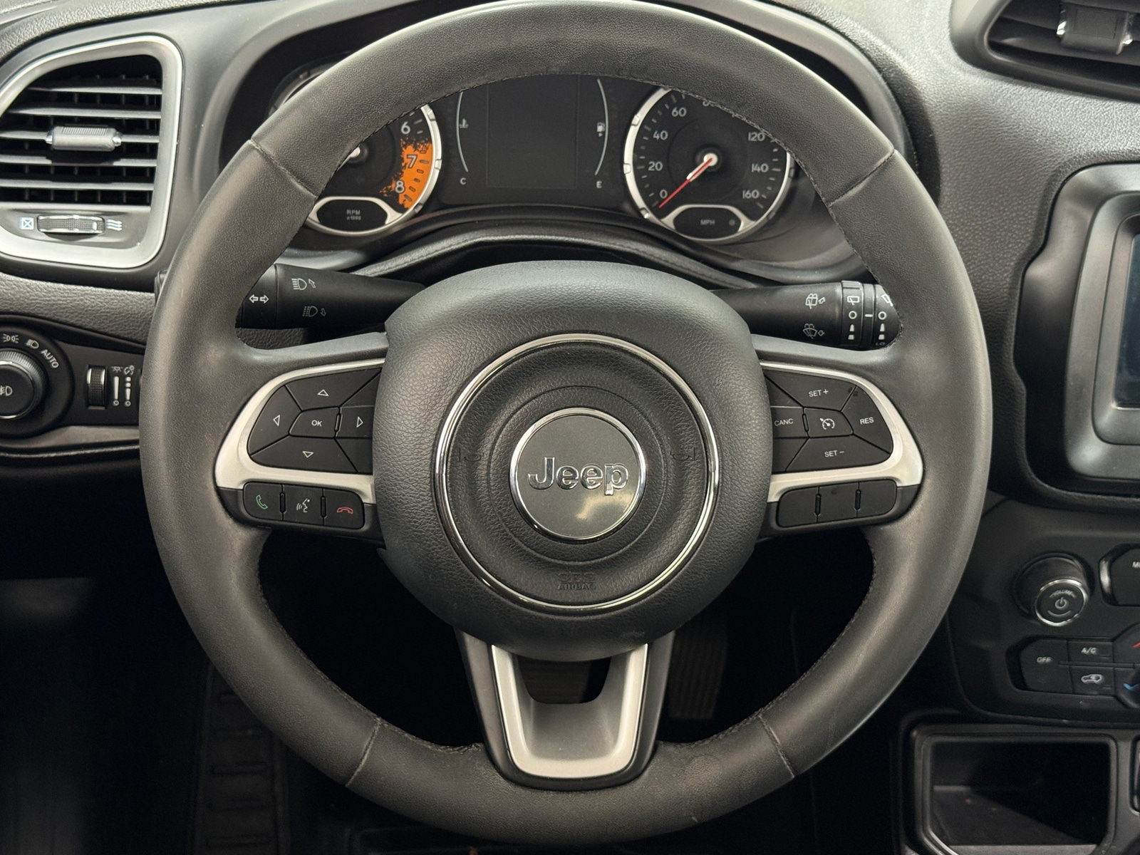 Thumbnail: 2018 Jeep Renegade - 5