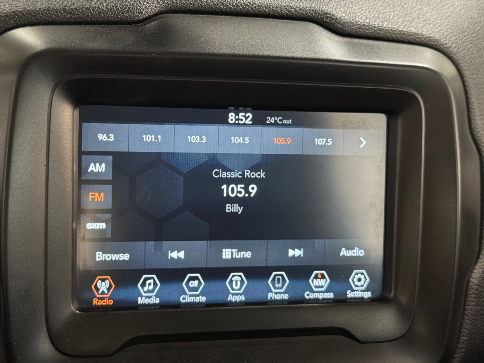 Thumbnail: 2018 Jeep Renegade - 4