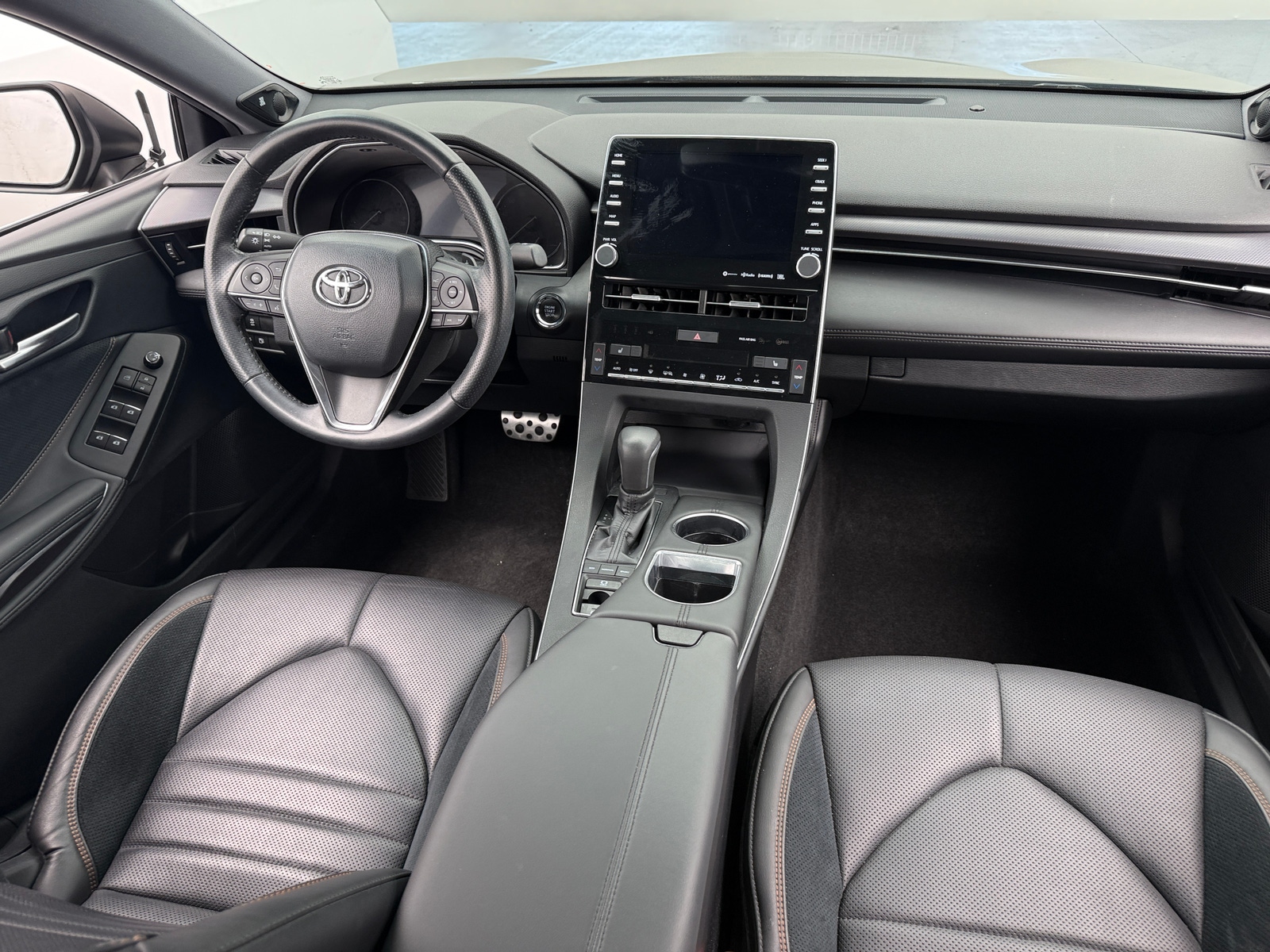Thumbnail: 2019 Toyota Avalon - 2