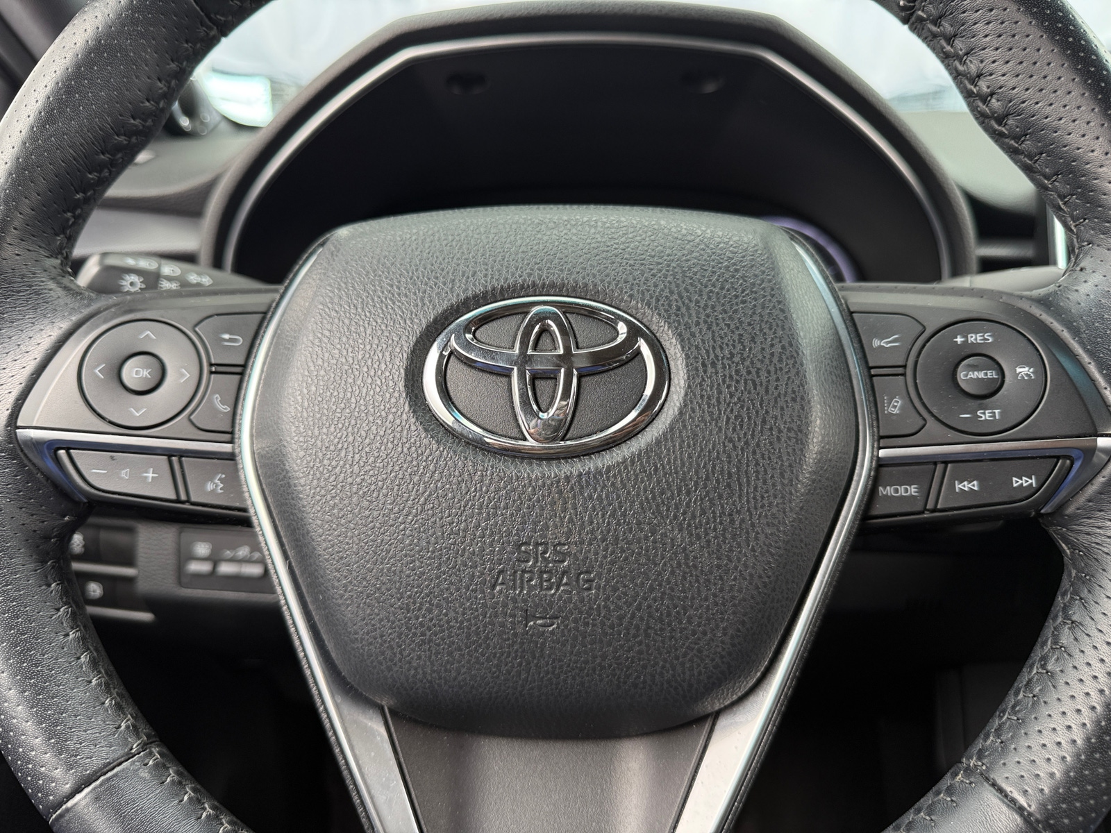 Thumbnail: 2019 Toyota Avalon - 4