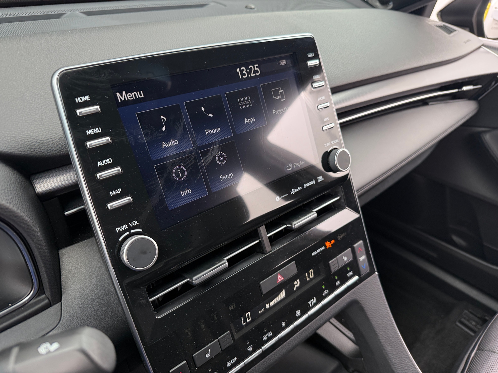 Thumbnail: 2019 Toyota Avalon - 3