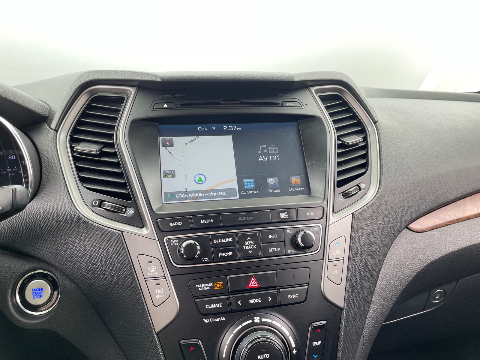 Thumbnail: 2018 Hyundai Santa Fe - 3