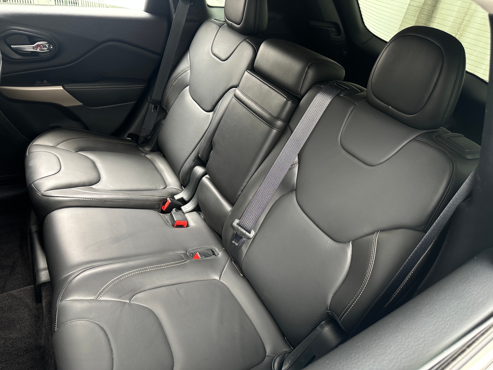 Thumbnail: 2018 Jeep Cherokee - 5