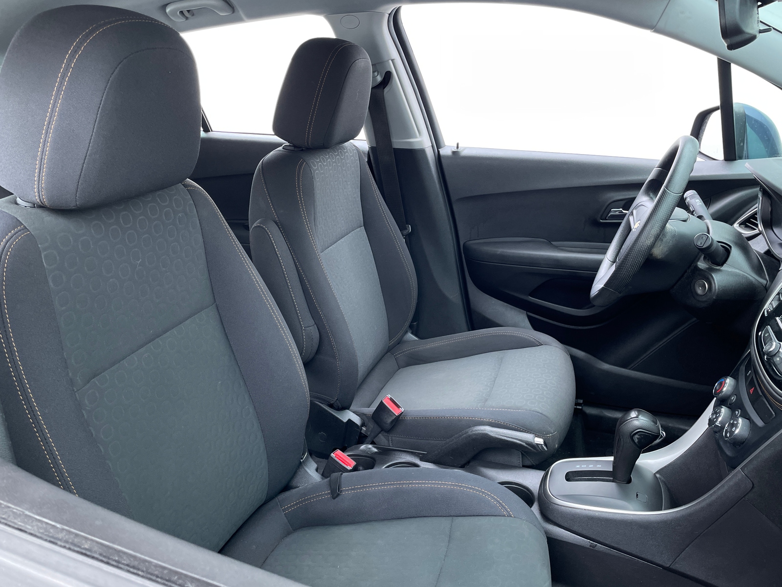 Thumbnail: 2018 Chevrolet Trax - 2