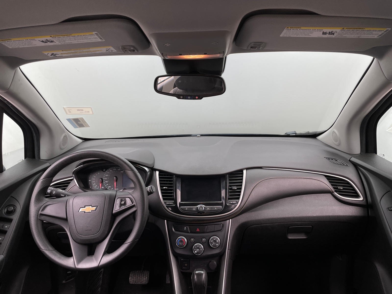 Thumbnail: 2018 Chevrolet Trax - 3