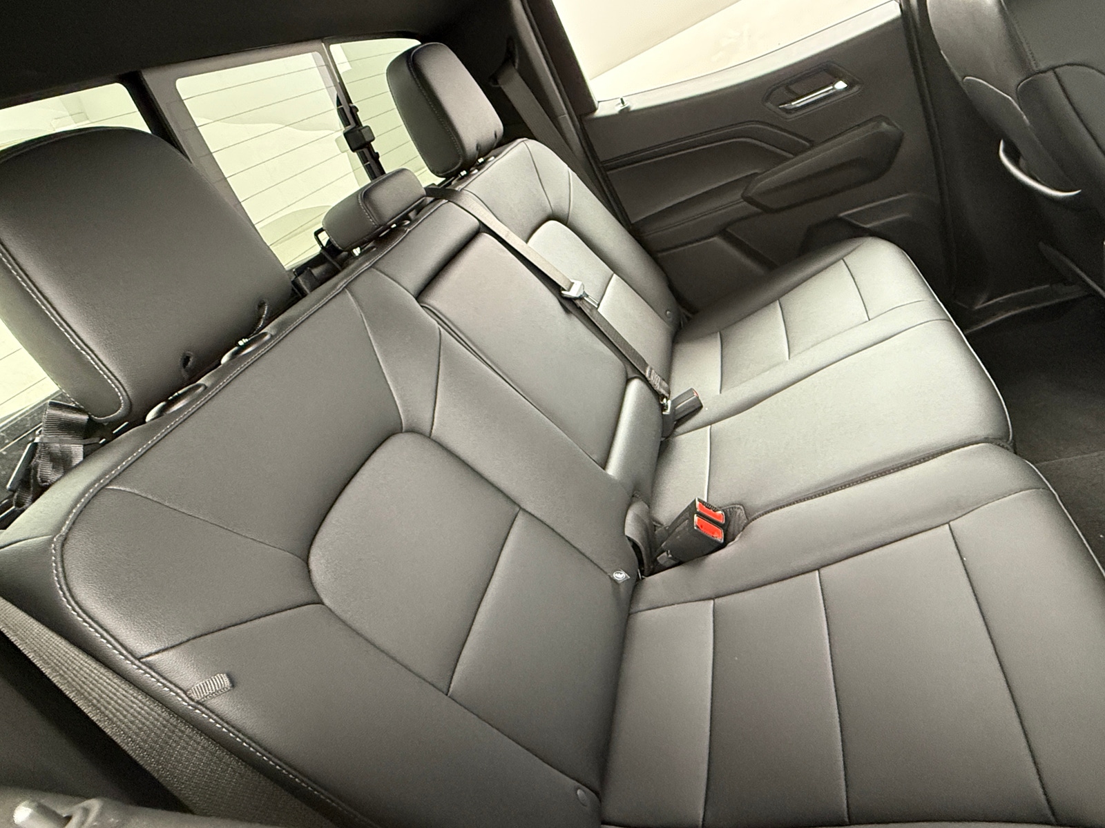 Thumbnail: 2024 GMC Canyon - 6