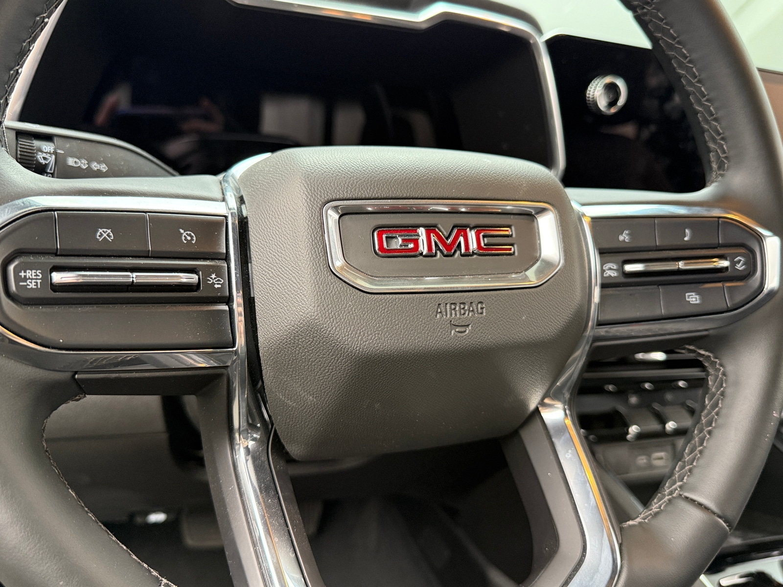 Thumbnail: 2024 GMC Canyon - 5