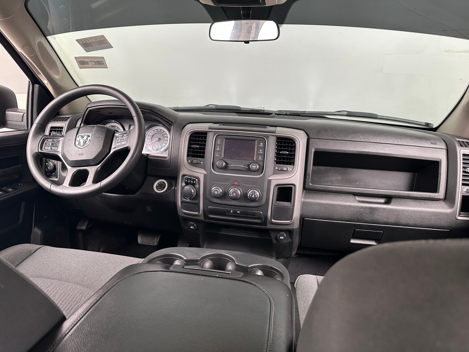 Thumbnail: 2024 RAM 1500 Classic - 3