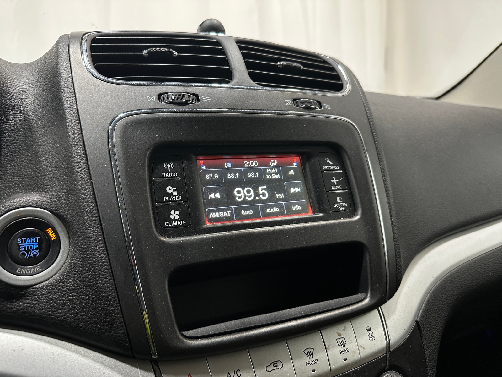 Thumbnail: 2012 Dodge Journey - 4