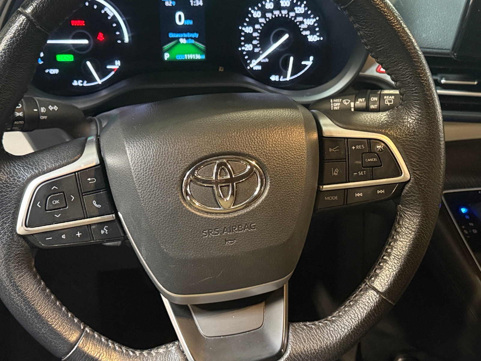 Thumbnail: 2021 Toyota Sienna - 4