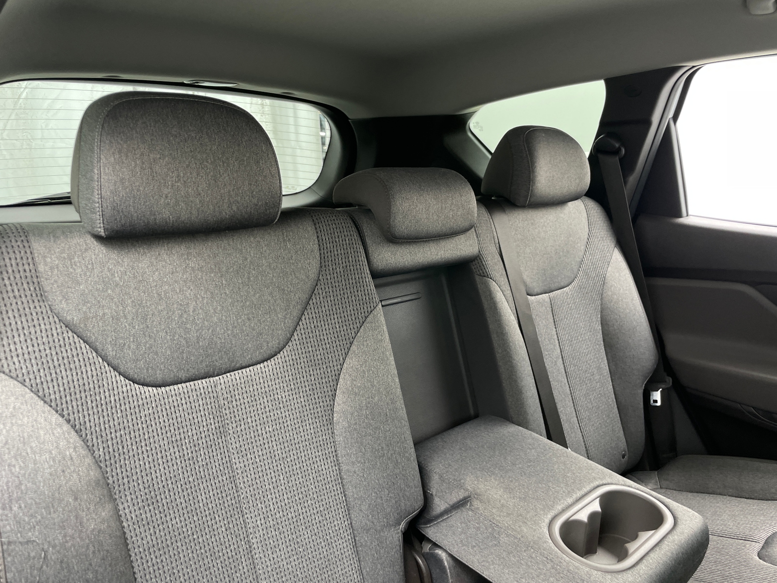 Thumbnail: 2019 Hyundai Santa Fe - 6