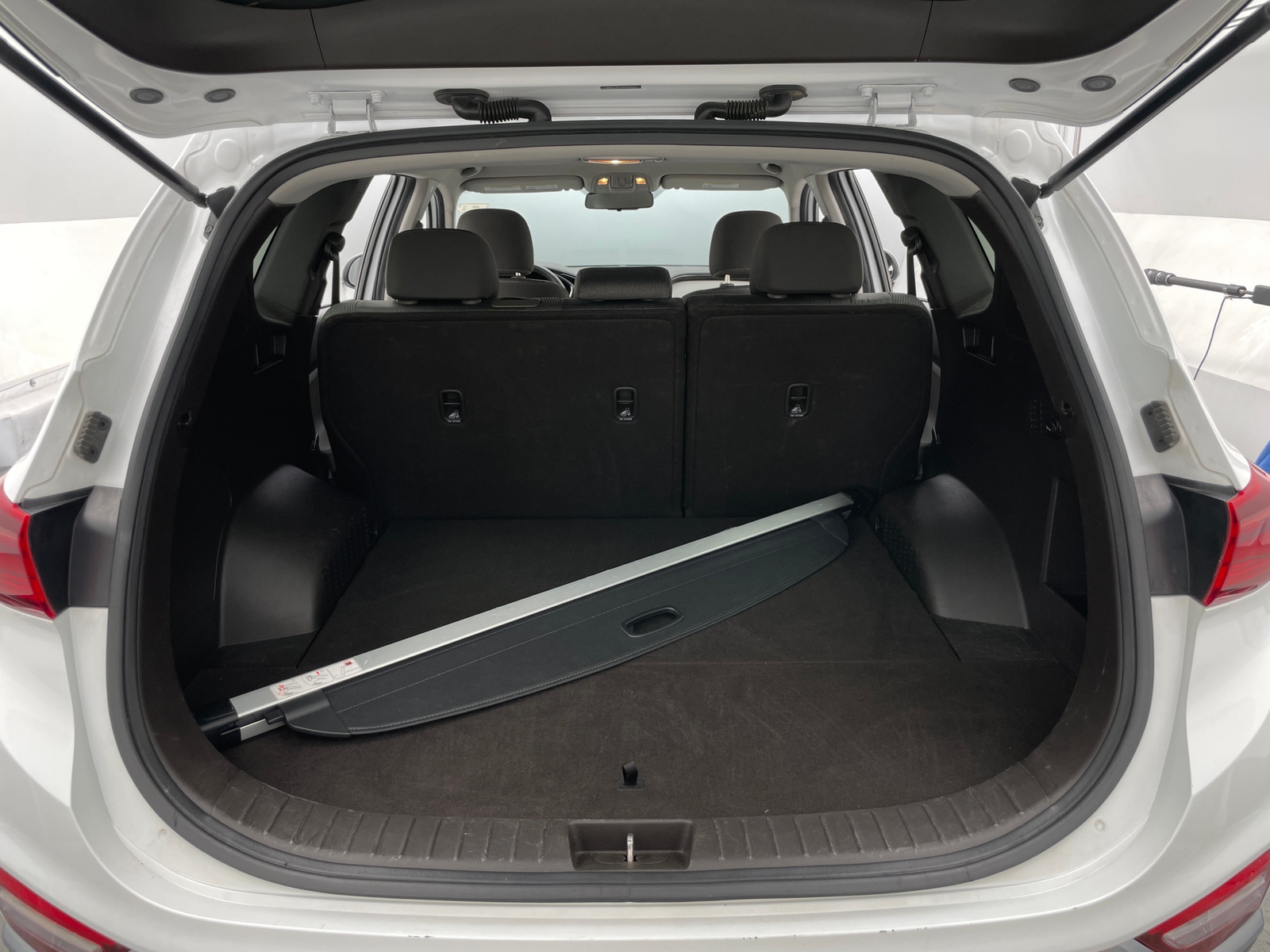 Thumbnail: 2019 Hyundai Santa Fe - 7
