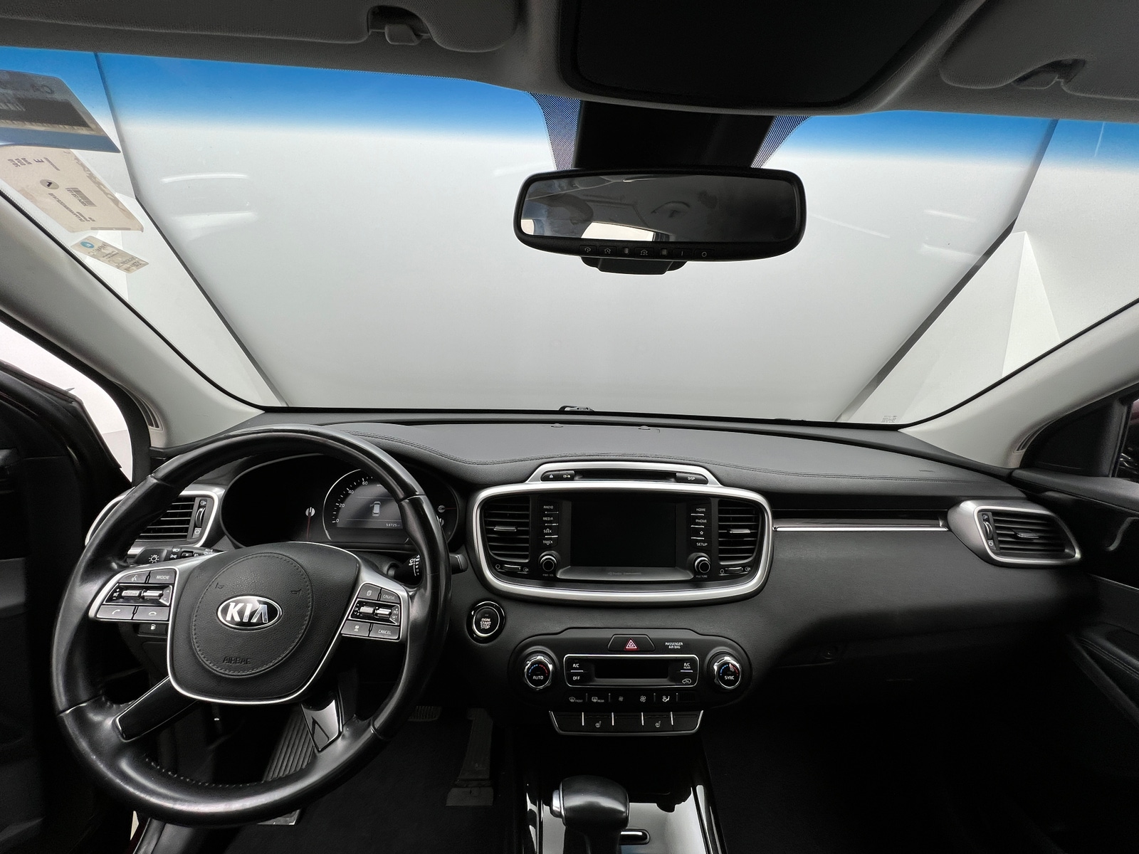 Thumbnail: 2019 Kia Sorento - 2
