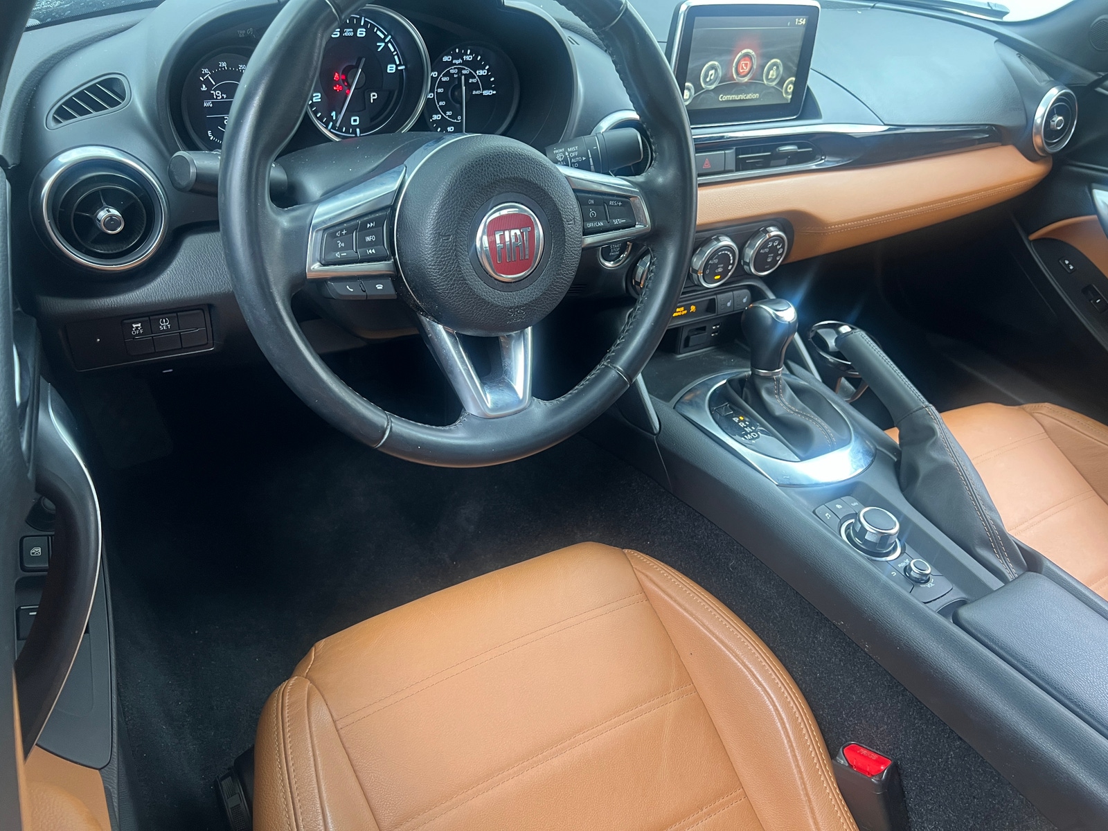 Thumbnail: 2018 Fiat 124 Spider - 2