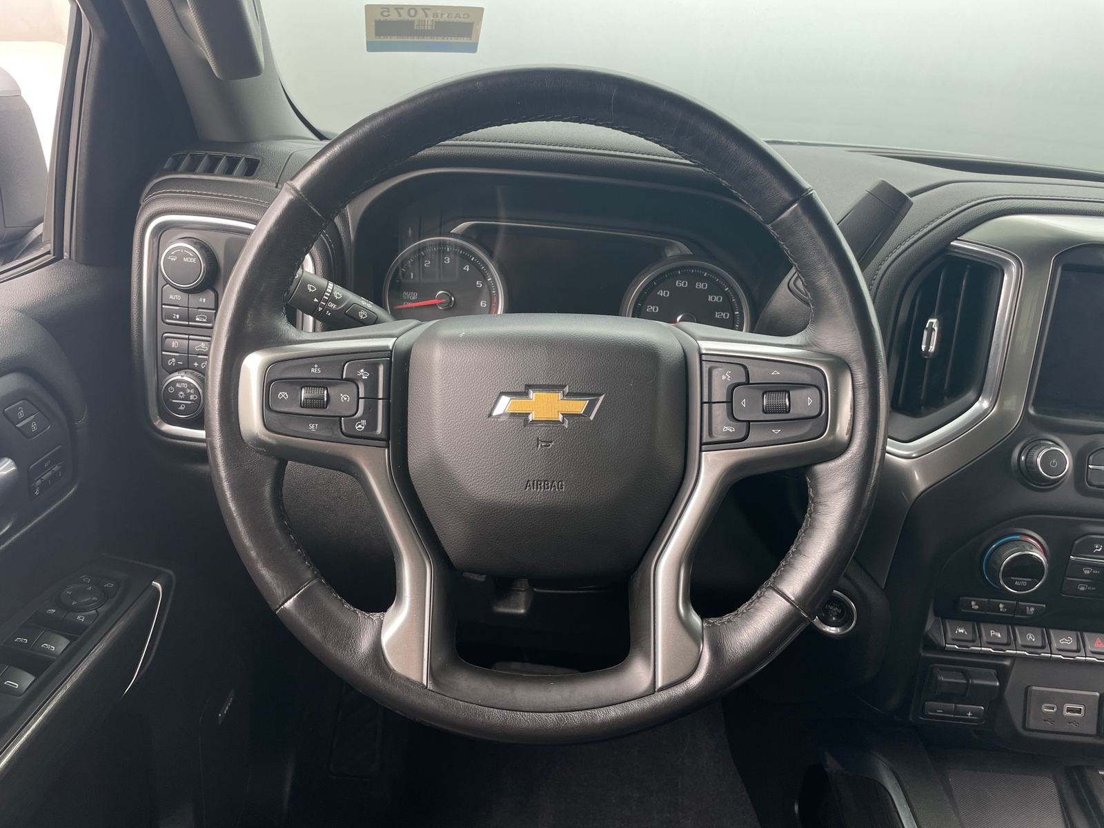 Thumbnail: 2020 Chevrolet Silverado 1500 - 4