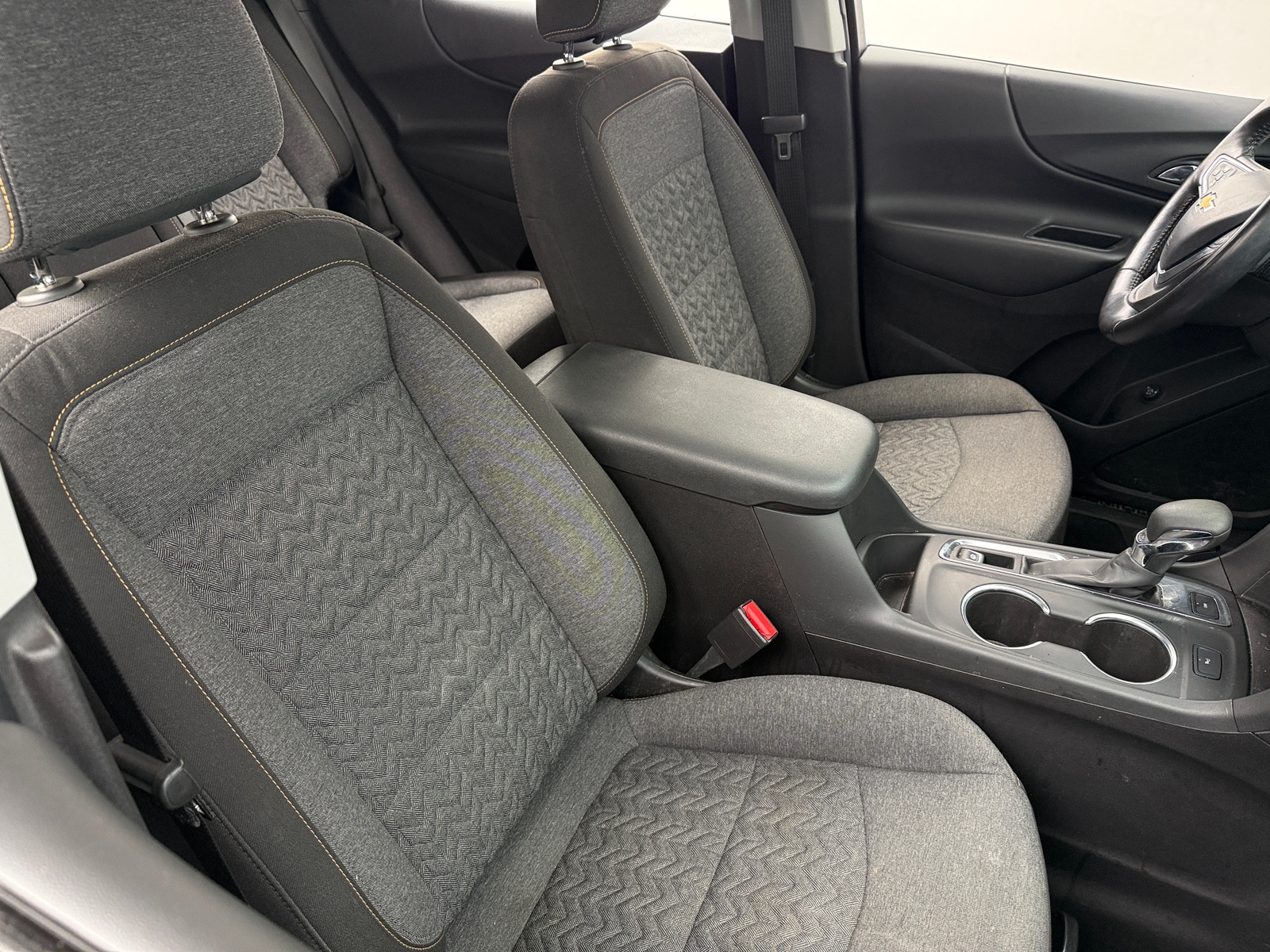 Thumbnail: 2022 Chevrolet Equinox - 2