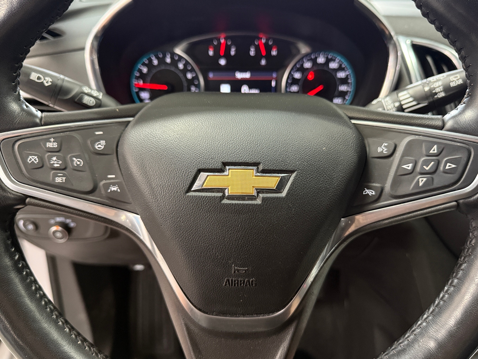 Thumbnail: 2022 Chevrolet Equinox - 5