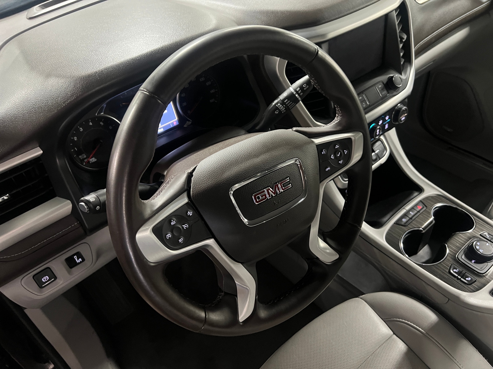 Thumbnail: 2023 GMC Acadia - 4