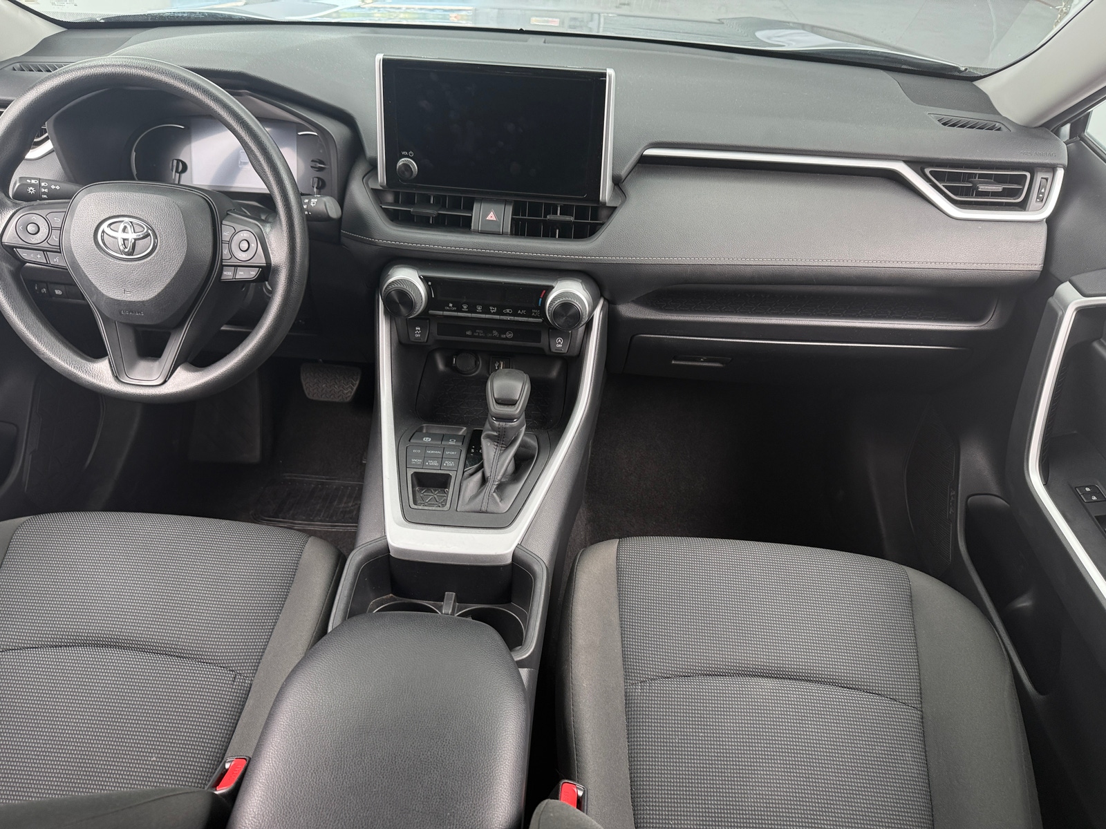 Thumbnail: 2024 Toyota RAV4 - 3