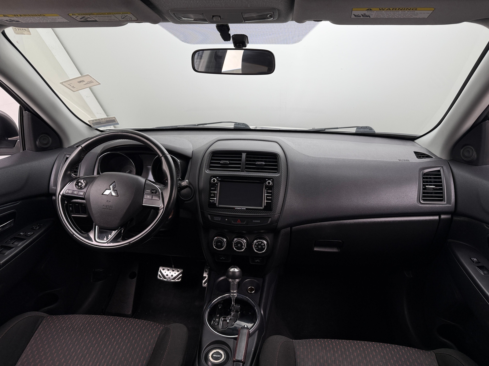 Thumbnail: 2017 Mitsubishi Outlander Sport - 3