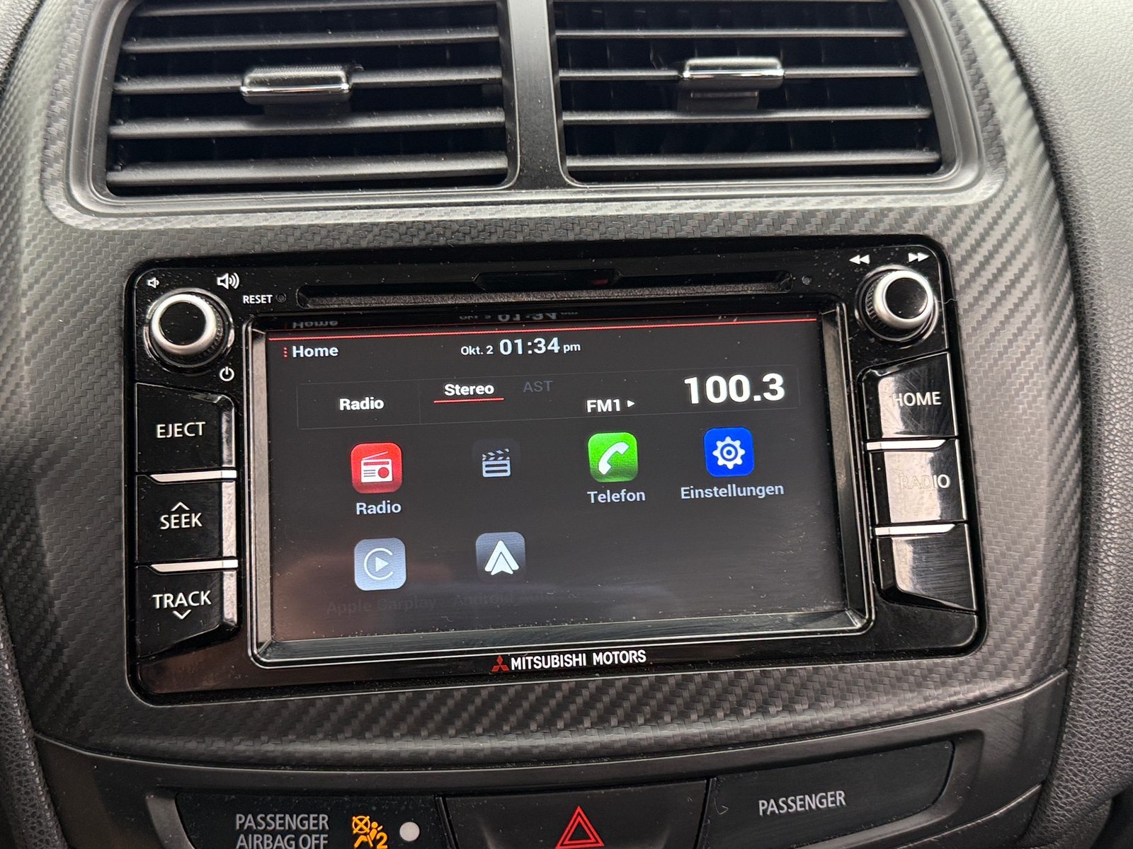 Thumbnail: 2017 Mitsubishi Outlander Sport - 4