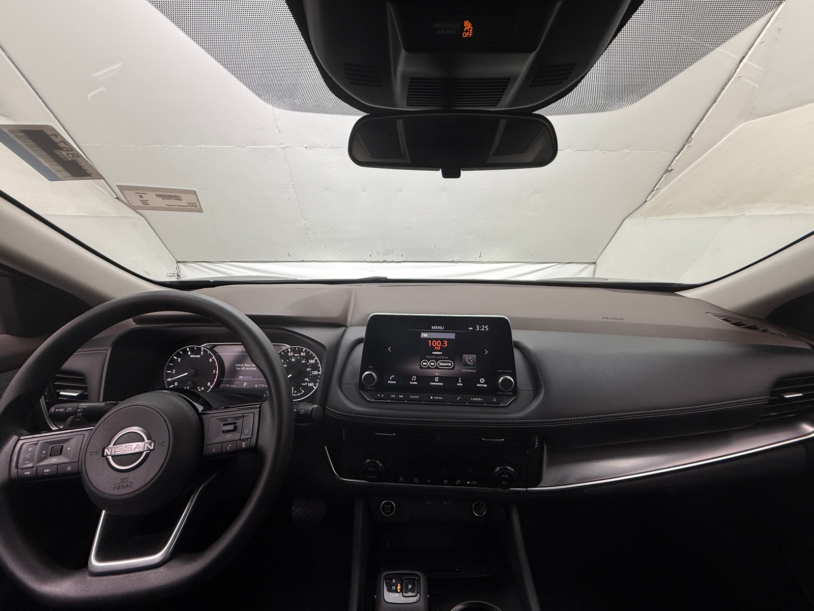 Thumbnail: 2022 Nissan Rogue - 3
