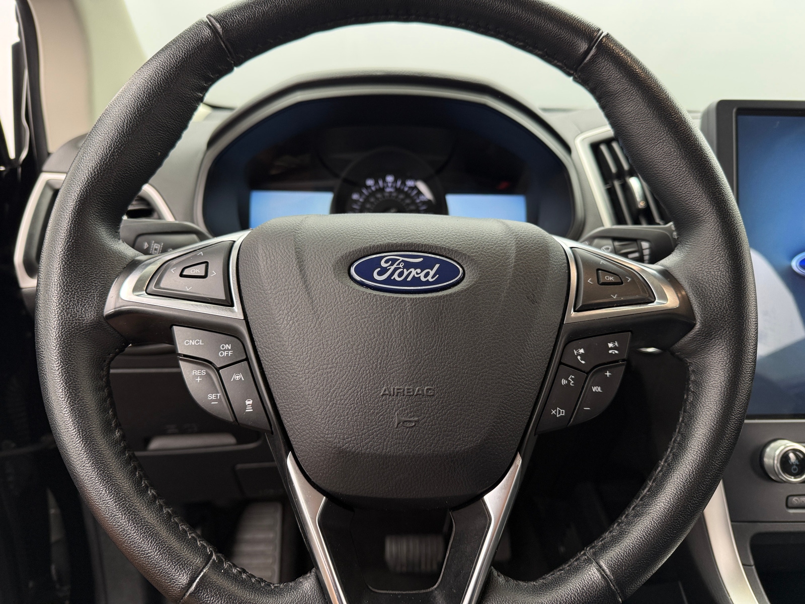 Thumbnail: 2024 Ford Edge - 4