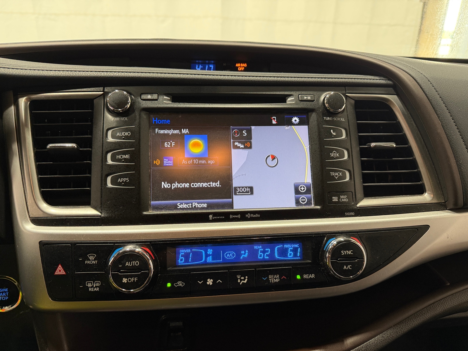 Thumbnail: 2019 Toyota Highlander - 3