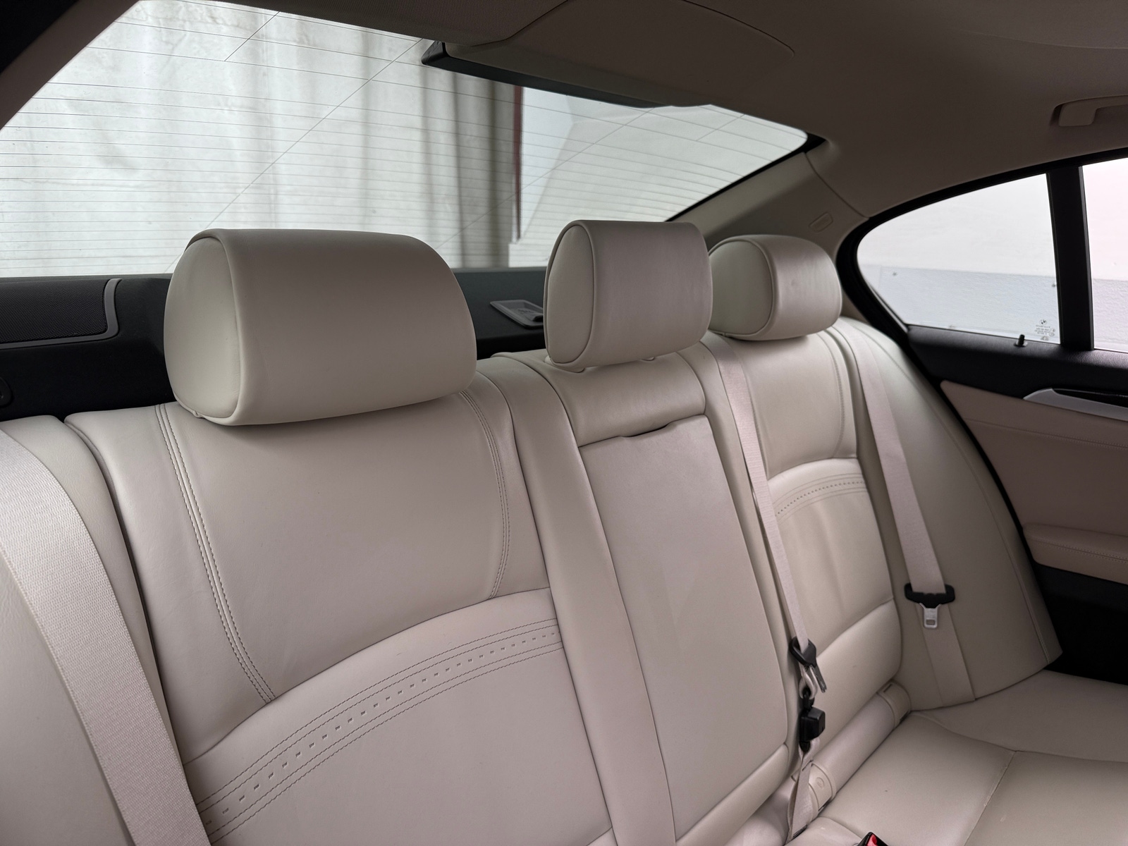 Thumbnail: 2016 BMW 5 Series - 6