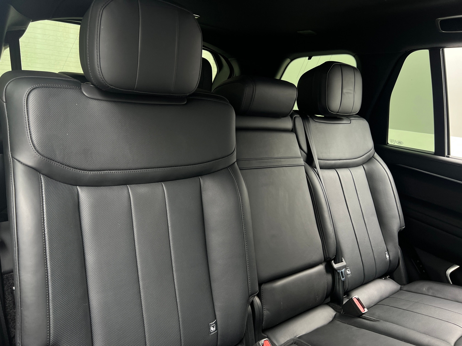 Thumbnail: 2025 Land Rover Range Rover - 5