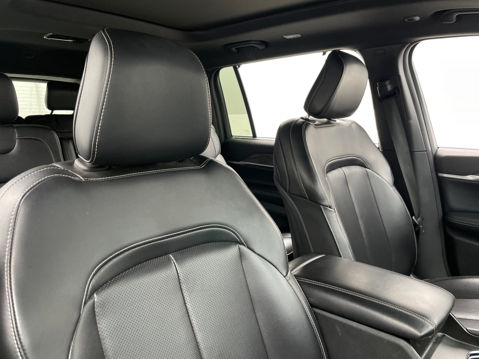 Thumbnail: 2024 Jeep Grand Cherokee L - 2
