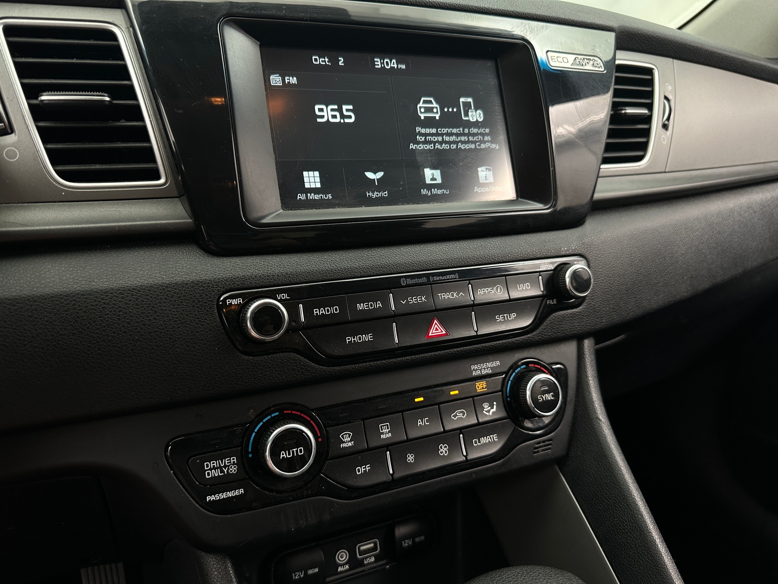 Thumbnail: 2019 Kia Niro - 4