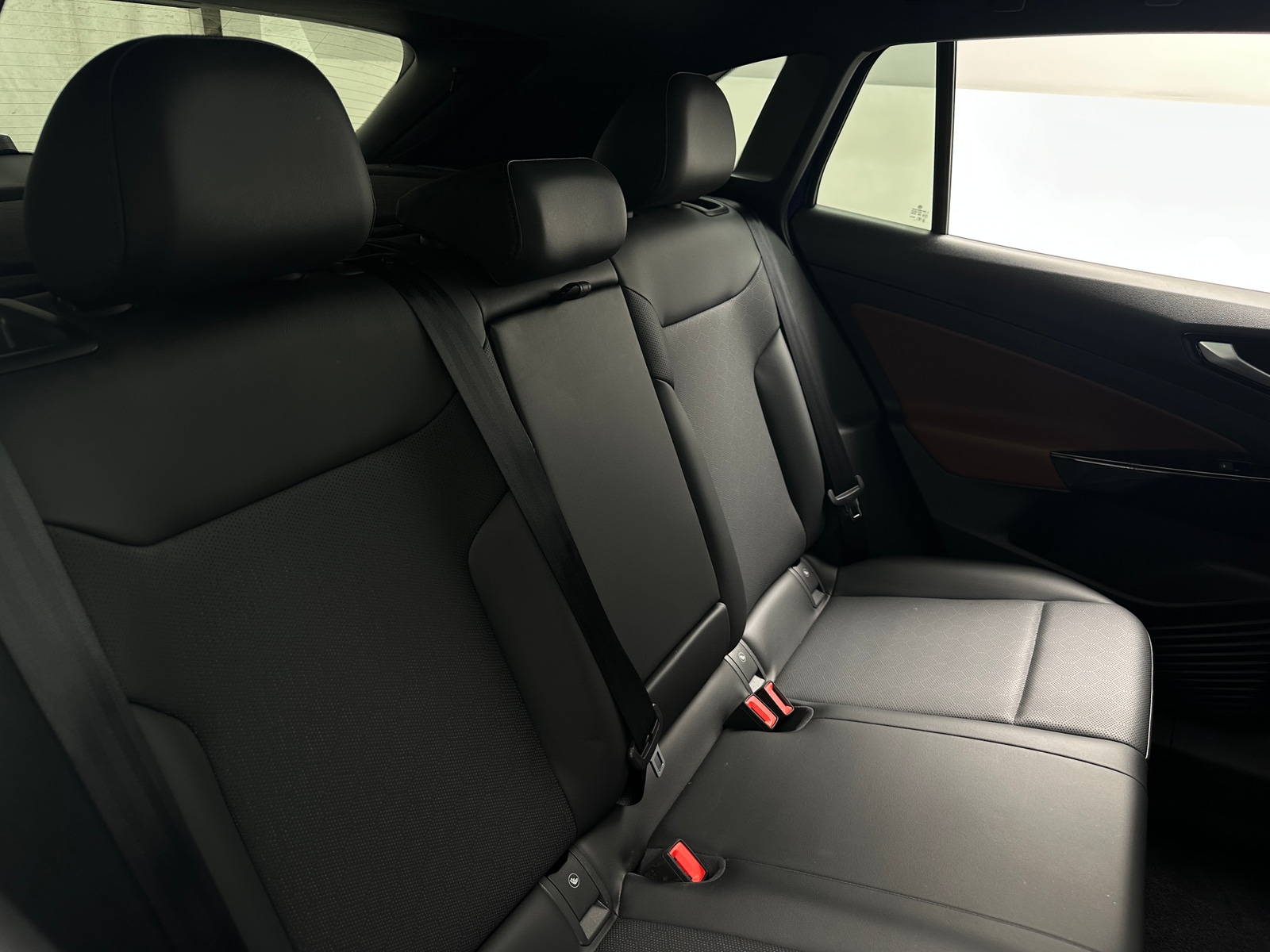 Thumbnail: 2022 Volkswagen ID.4 - 5