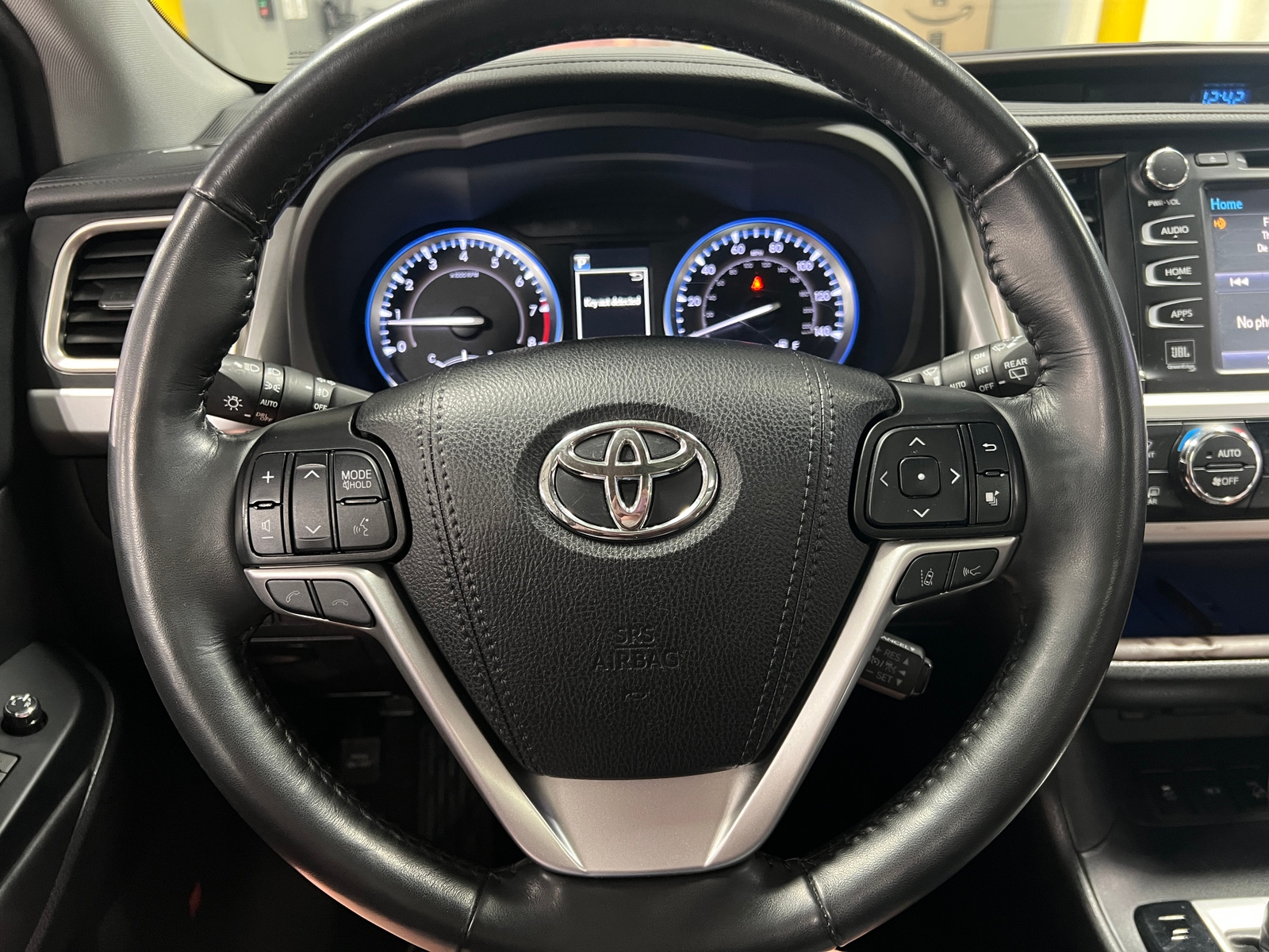 Thumbnail: 2019 Toyota Highlander - 4