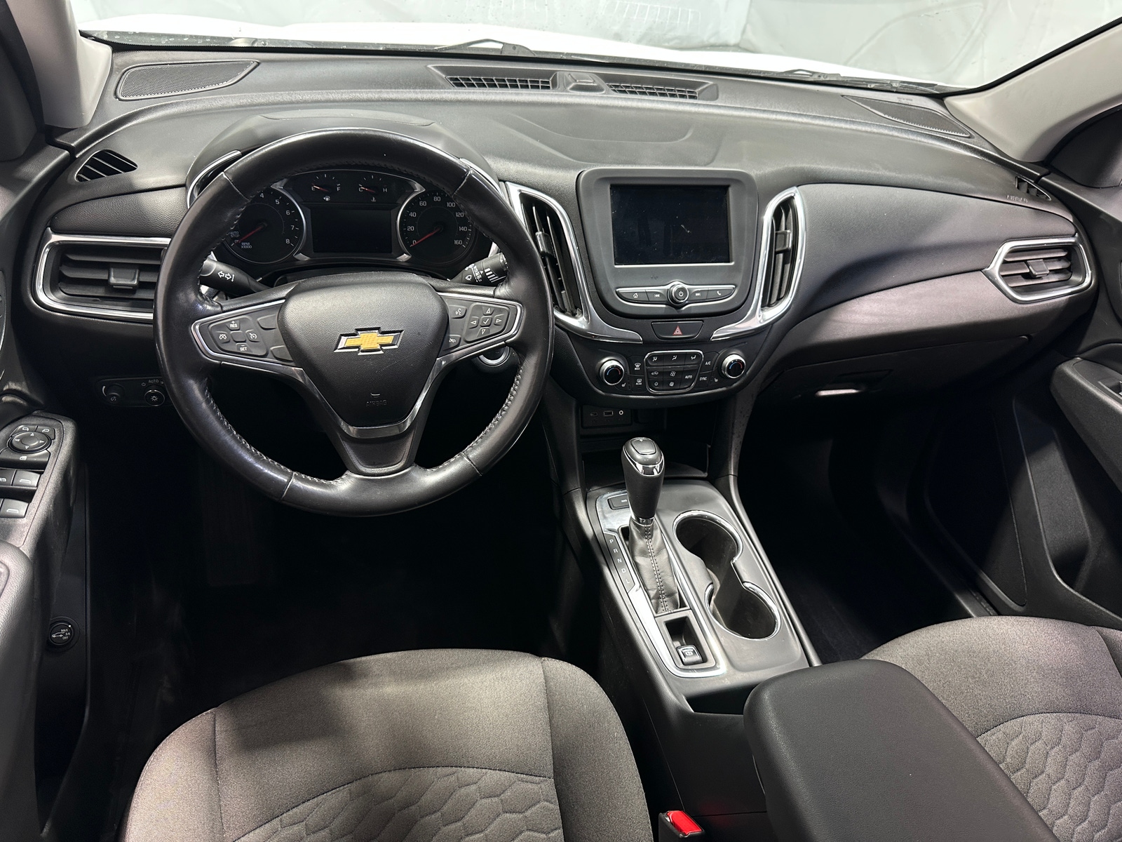 Thumbnail: 2019 Chevrolet Equinox - 3