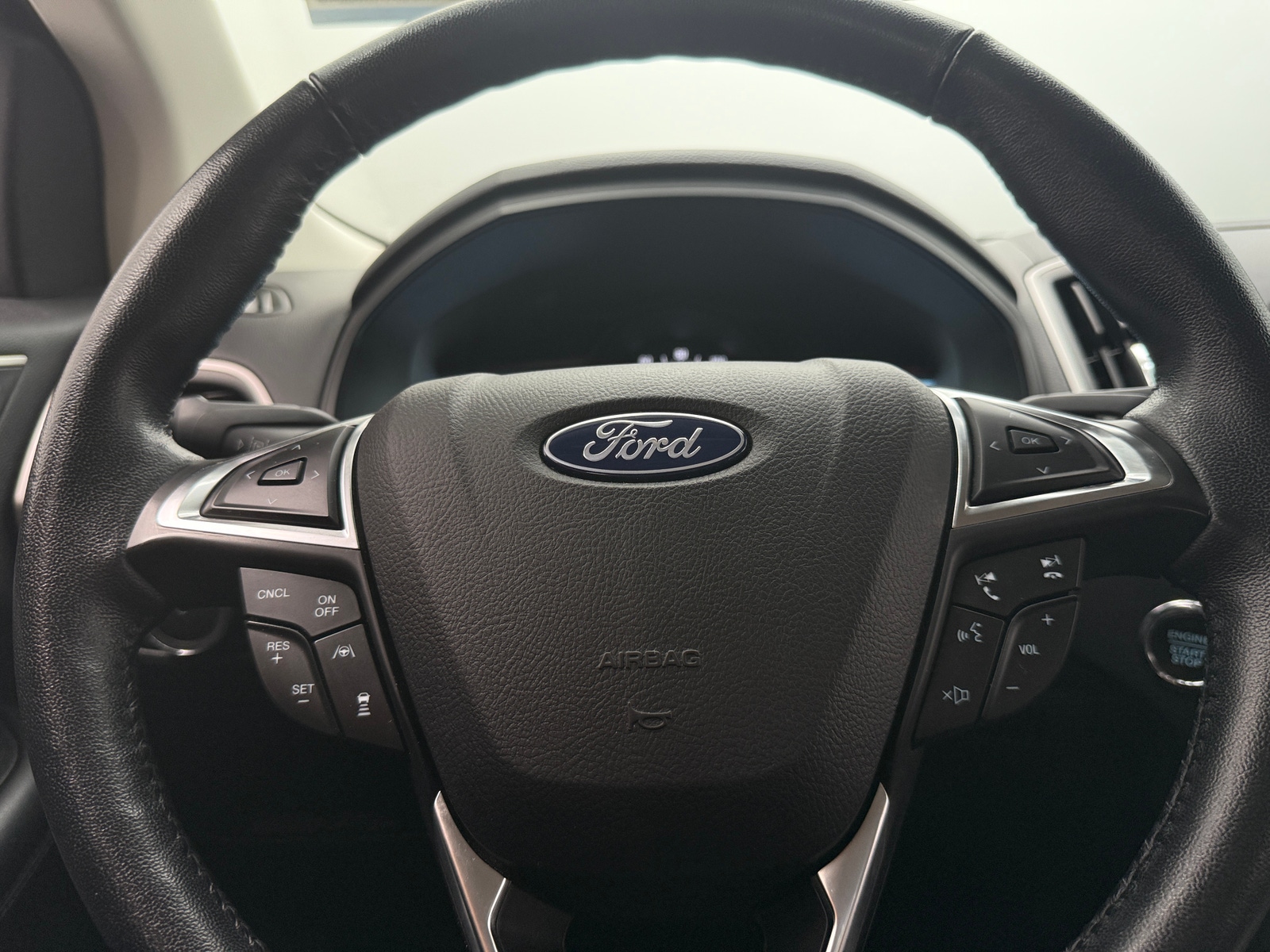 Thumbnail: 2023 Ford Edge - 4