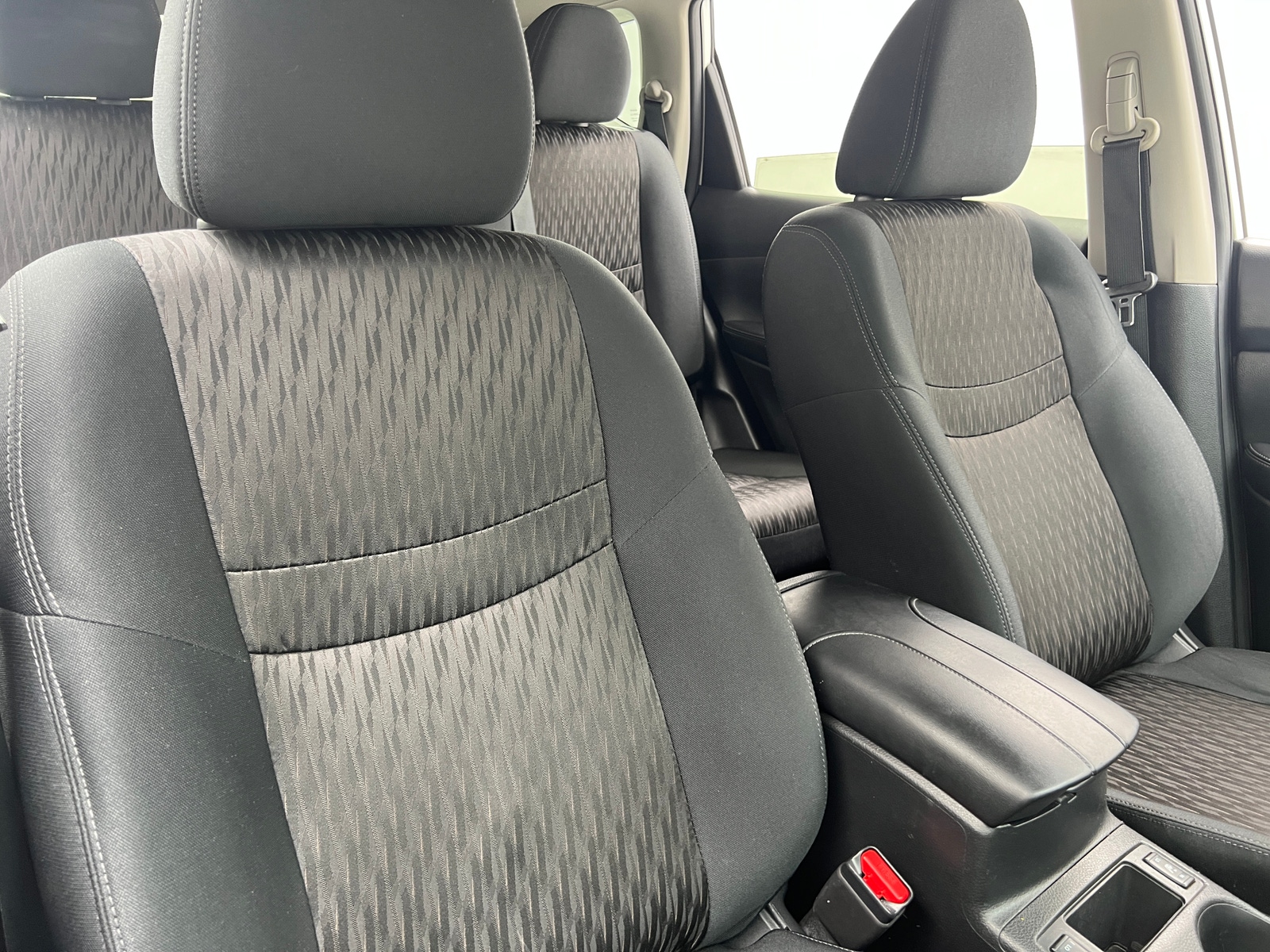 Thumbnail: 2018 Nissan Rogue - 2