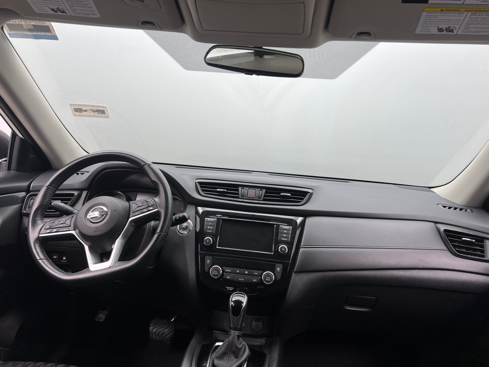 Thumbnail: 2018 Nissan Rogue - 3