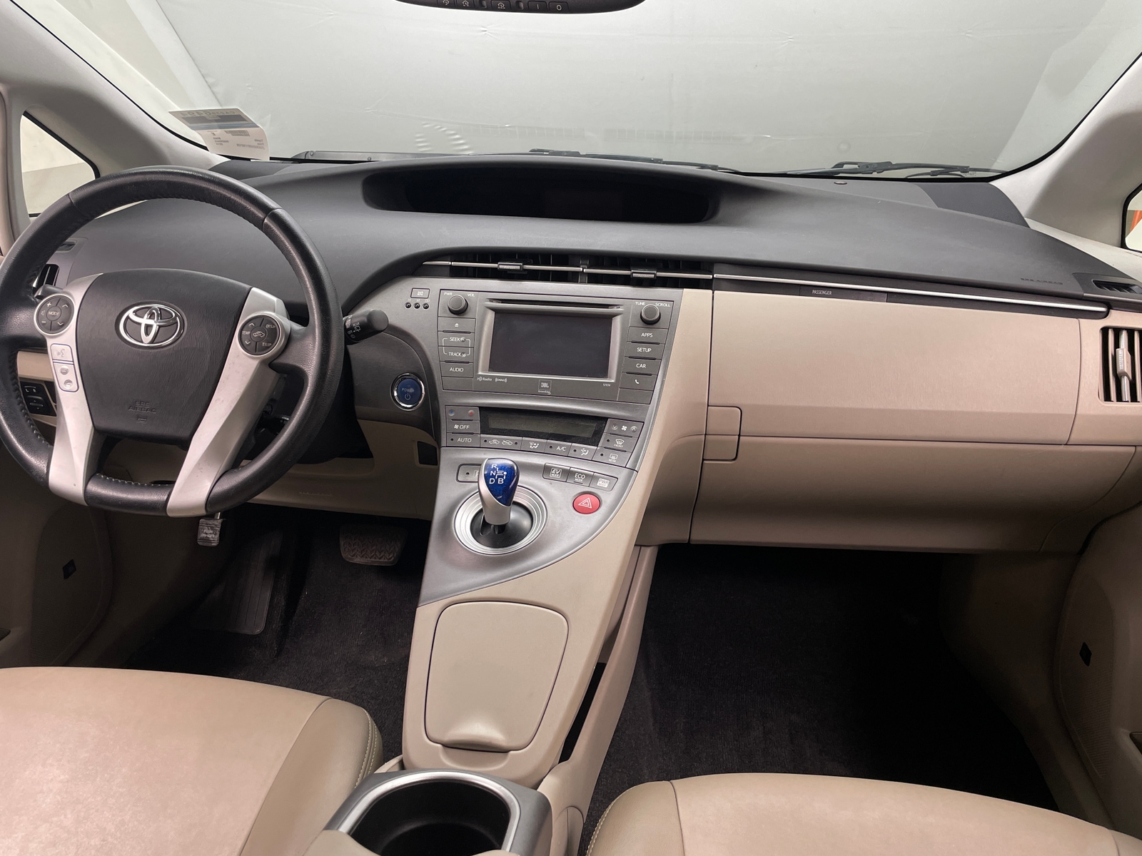 Thumbnail: 2014 Toyota Prius - 3